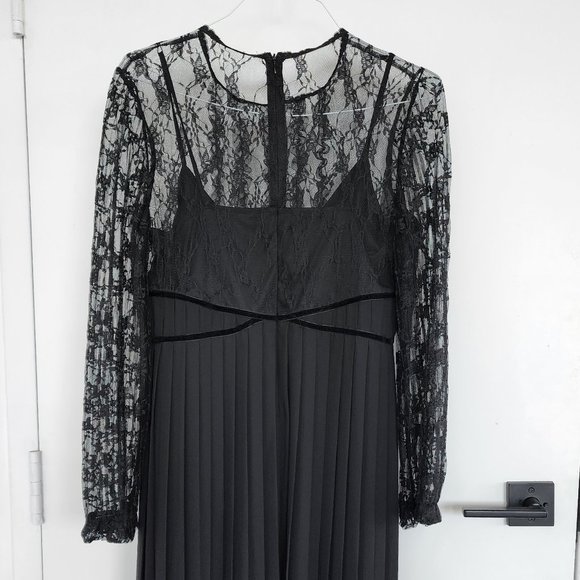 Black Pleated Lace Dress - Picture 1 of 2